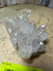 DESCRIPTION: CLEAR QUARTZ SPECIMEN SIZE: 4"X2-1/2" QTY: 1