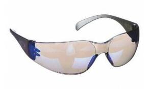 DESCRIPTION: (1) PACK OF (20) 3M SAFETY GLASSES BRAND/MODEL: 11331-00000-20 INFORMATION: ANTI-SCRATCH/BLUE/WRAPAROUND FRAME SIZE: MED QTY: 1