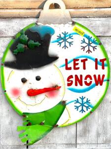 DESCRIPTION: LET IT SNOW SIGN SIZE: 22" QTY: 1