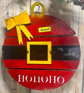 DESCRIPTION: HO HO HO SIGN SIZE: 18" QTY: 1