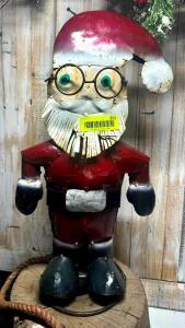 DESCRIPTION: METAL SANTA STATUE SIZE: 18"X11" QTY: 1