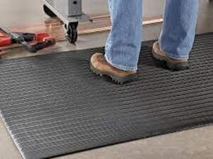 DESCRIPTION: (1) ANTI FATIGUE FLOOR MAT BRAND/MODEL: ULINE INFORMATION: BLACK SIZE: 2X4X RETAIL$: $125.25 EA QTY: 1