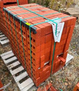 DESCRIPTION: PALLET OF BRICKS AS SHOWN QTY: 1