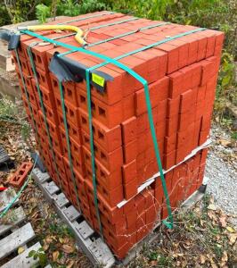 DESCRIPTION: PALLET OF BRICKS AS SHOWN QTY: 1