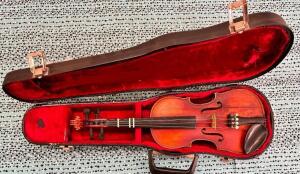 1/4 SIZE TON-KLAR VIOLIN