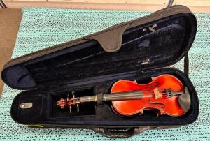 1/2 SIZE HANS WAGNER VIOLIN