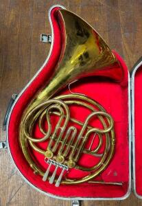 SINGLE FRENCH HORN