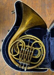 SINGLE FRENCH HORN