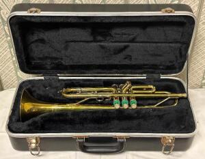 HOLTON TRUMPET WITH HARD CASE