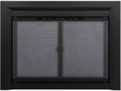 DESCRIPTION: (1) FIREPLACE SCREEN DOORS BRAND/MODEL: CARLISLE #CL-3002 INFORMATION: GLASS RETAIL$: $395.99 EA QTY: 1