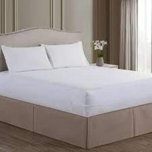 DESCRIPTION: (1) MATTRESS PROTECTOR WITH BED BUG BLOCKER BRAND/MODEL: ALL IN ONE SIZE: FULL RETAIL$: $21.97 EA QTY: 1