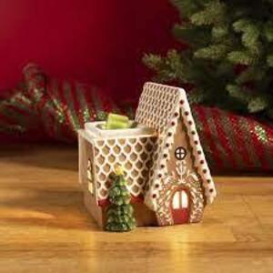 DESCRIPTION: (1) GINGERBREAD HOUSE BRAND/MODEL: BETTER HOMES AND GARDENS RETAIL$: $40.00 EA QTY: 1