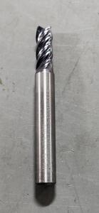 DESCRIPTION: (2) SOLID CARBIDE CORNER RADIUS END MILL BRAND/MODEL: WIDIA 2545570 SIZE: 7mm DIA 16mm LOC 0.2 RAD RETAIL$: $81.61 QTY: 2