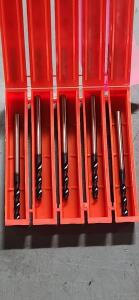 DESCRIPTION: (5) COBALT SCREW MACHINE DRILL BIT BRAND/MODEL: ACCUPRO 0134783 SIZE: #35 130* RETAIL$: $8.55 QTY: 5