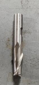 DESCRIPTION: (2) HSS SQ END MILL BRAND/MODEL: VC 01710284 SIZE: 7/16" DIA 13/16" LOC 3/8" SD RETAIL$: $5.53 QTY: 2