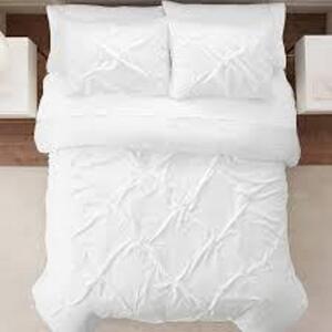 DESCRIPTION: (3) EMBELLISHED DUVET SET BRAND/MODEL: SERTA INFORMATION: SIMPLY CLEAN SIZE: FULL RETAIL$: $29.99 EA QTY: 3