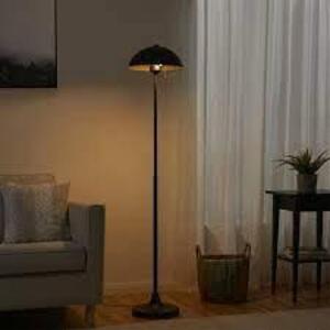 DESCRIPTION: (1) FLOOR LAMP BRAND/MODEL: BETTER HOMES AND GARDENS INFORMATION: BLACK SIZE: 6' RETAIL$: $59.93 EA QTY: 1