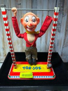 VINTAGE TOE-JOE TOY