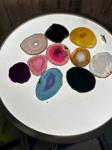 TEN POLISHED SLICES OF AGATE