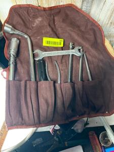 MERCEDES BENZ COMPLETE 9 PIECE TOOL SET