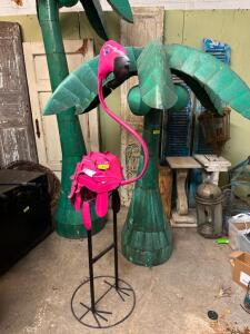 LARGE METAL FLAMINGO