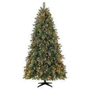 DESCRIPTION: (1) ARTIFICAL CHRISTMAS TREE SIZE: 6.5 FT RETAIL$: $39.00 EA QTY: 1