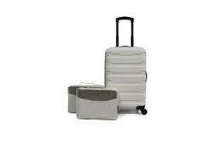 DESCRIPTION: (1) UPRIGHT LUGGAGE BRAND/MODEL: PROTEGE INFORMATION: TAN SIZE: 20" INCLUDES 2 PACKING CUBES QTY: 1