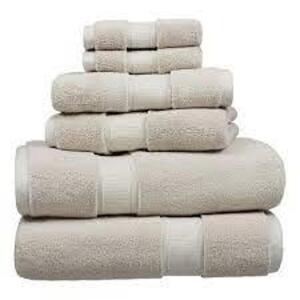 DESCRIPTION: (1) BATH TOWEL SET BRAND/MODEL: HOWTEL STYLE INFORMATION: ULTRA SOFT BIRCHWOOD SIZE: 2 BATH TOWELS 2 HAND 2 WASH CLOTH RETAIL$: $40.00 EA