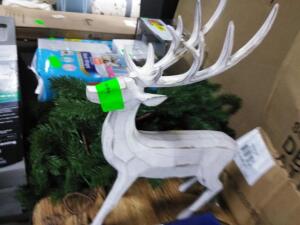 DESCRIPTION: (1) WOOD DEER DECORATION QTY: 1