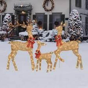 DESCRIPTION: (1) GLITTER DEER FAMILY BRAND/MODEL: HOLIDAY TIME RETAIL$: $89.00 EA QTY: 1