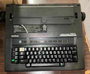 ELECTRONIC TYPEWRITER