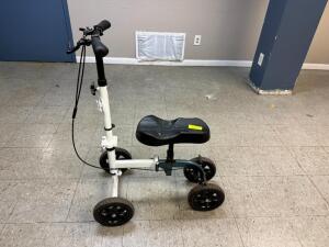 MEDICAL KNEE SCOOTER