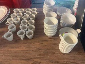 DESCRIPTION (1) LOT OF ASSORTED BOWLS AND MUGS. LOCATION BAY 6 THIS LOT IS: ONE MONEY QTY 1