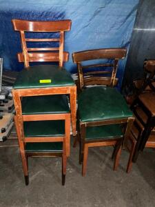 DESCRIPTION (6) ASSORTED STYLE WOODEN SEATS W/ GREEN SEAT CUSHIONS. LOCATION BAY 7 THIS LOT IS: SOLD BY THE PIECE QTY 6