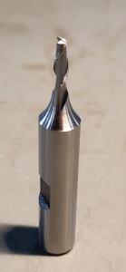 DESCRIPTION: (1) HSS SQ END MILL BRAND/MODEL: HERTEL 41116013 SIZE: 19.77 RETAIL$: 1/8" 3/8" LOC 3/8" SD QTY: 1