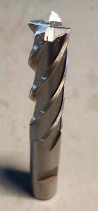 DESCRIPTION: (1) HSS SQ END MILL BRAND/MODEL: HERTEL 91199695 SIZE: 1/2" DIA 2" LOC RETAIL$: $25.87 QTY: 1