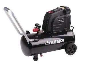 DESCRIPTION: (1) HOT DOG AIR COMPRESSOR BRAND/MODEL: HUSKY/ INFORMATION: 1.8HP, 150PSI SIZE: 8 GALLON RETAIL$: $159 QTY: 1