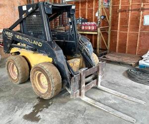 NEW HOLLAND LX665 SKID STEER LOADER