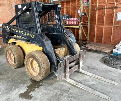 NEW HOLLAND LX665 SKID STEER LOADER