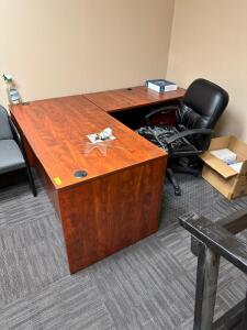 "L" SHAPED DESK W/ CHAIR AND MAT