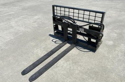 HYDRAULIC SKID STEER FORK ATTACHMENT