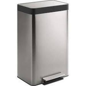 DESCRIPTION: (1) TRASH BIN BRAND/MODEL: KOHLER #1600249 INFORMATION: STAINLESS SIZE: 47L RETAIL$: $70.00 EA QTY: 1