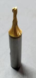 DESCRIPTION: (1) HSS SQ END MILL BRAND/MODEL: HERTEL 41119702 SIZE: 1/8" DIA 3/8" LOC QTY: 1