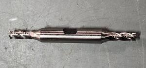 DESCRIPTION: (1) HSS DOUBLE END MILL BRAND/MODEL: HERTEL 41117516 SIZE: 7/32" DIA 9/16" LOC 3/8" SD QTY: 1