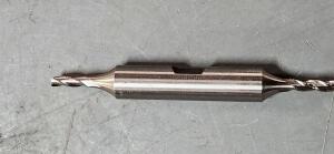 DESCRIPTION: (1) HSS DE SQ END MILL BRAND/MODEL: HERTEL 87151072 SIZE: 1/8" DIA 3/8" LOC RETAIL$: $28.05 QTY: 1