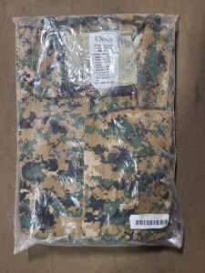 DESCRIPTION: (5) PAIRS COVERALLS BRAND/MODEL: USMC INFORMATION: DIGITAL SIZE: XL QTY: 5