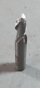 DESCRIPTION: (1) COBALT SQ END MILL BRAND/MODEL: HERTEL 41114034 SIZE: 5/16" DIA 9/16" LOC 3/8" SD QTY: 1