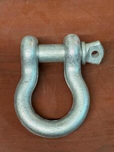 (5) - HEAVY DUTY 1/8" SCREW PIN ANCHOR SHACKLES