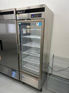 TURBO AIR SINGLE GLASS DOOR FREEZER.