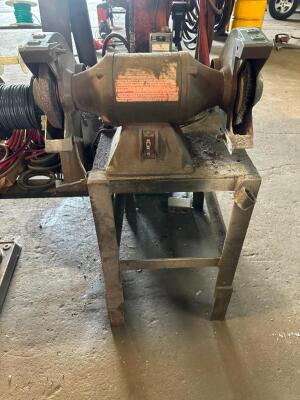 DAYTON 10" DOUBLE END BENCH GRINDER/